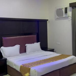 Two-Bedroom Suite- شقة غرفتين و صالة